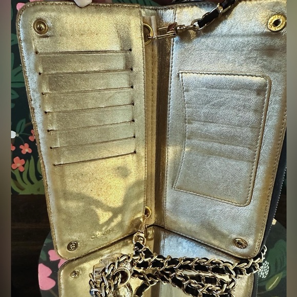 Chanel Denim with Gold Interior Snap Wallet 💃 👖🩷 - Picture 4 of 13